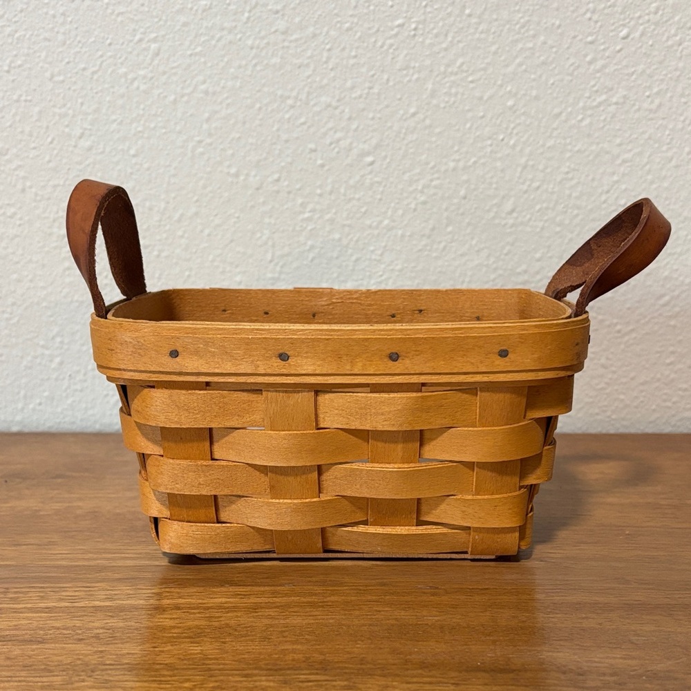 Longaberger Tea Basket with two protectors, product tag, and optional liner